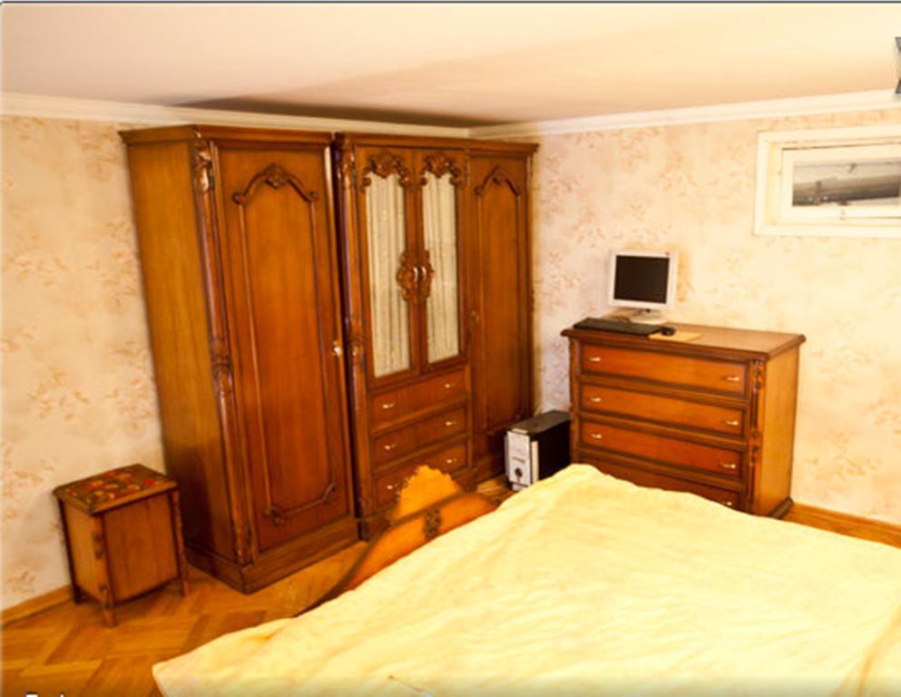 Evrika Apartments On Rustaveli Avenue Tiflis Habitación foto